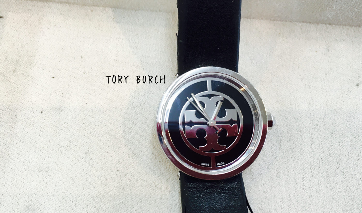 TORY BURCH（トリー・バーチ）の電池交換は店頭でお待ちの間にすぐ出来